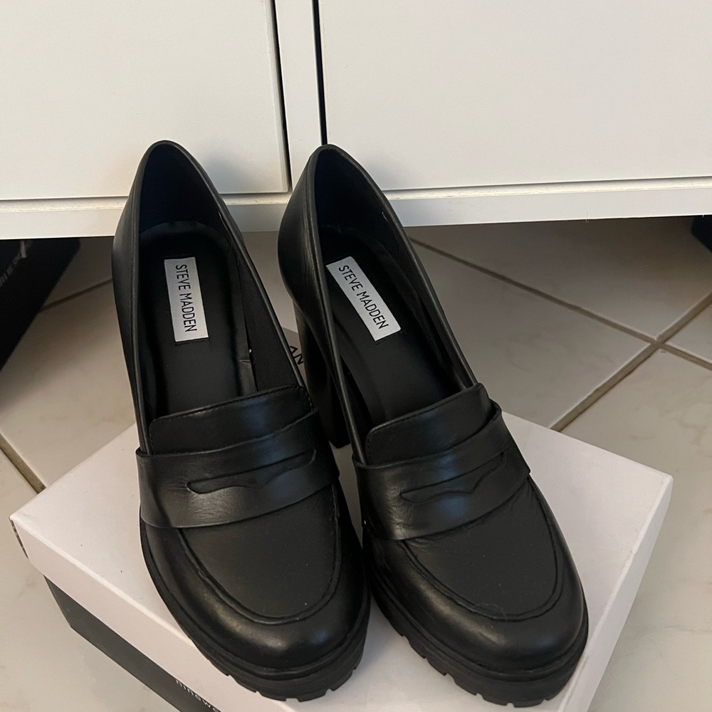 Steve Madden Heeled Loafer Black Size 7